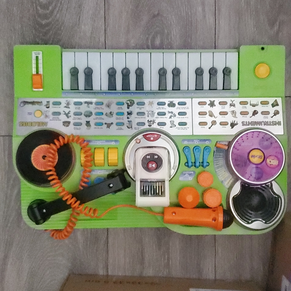 Interactive Kids Musical Playboard - Green